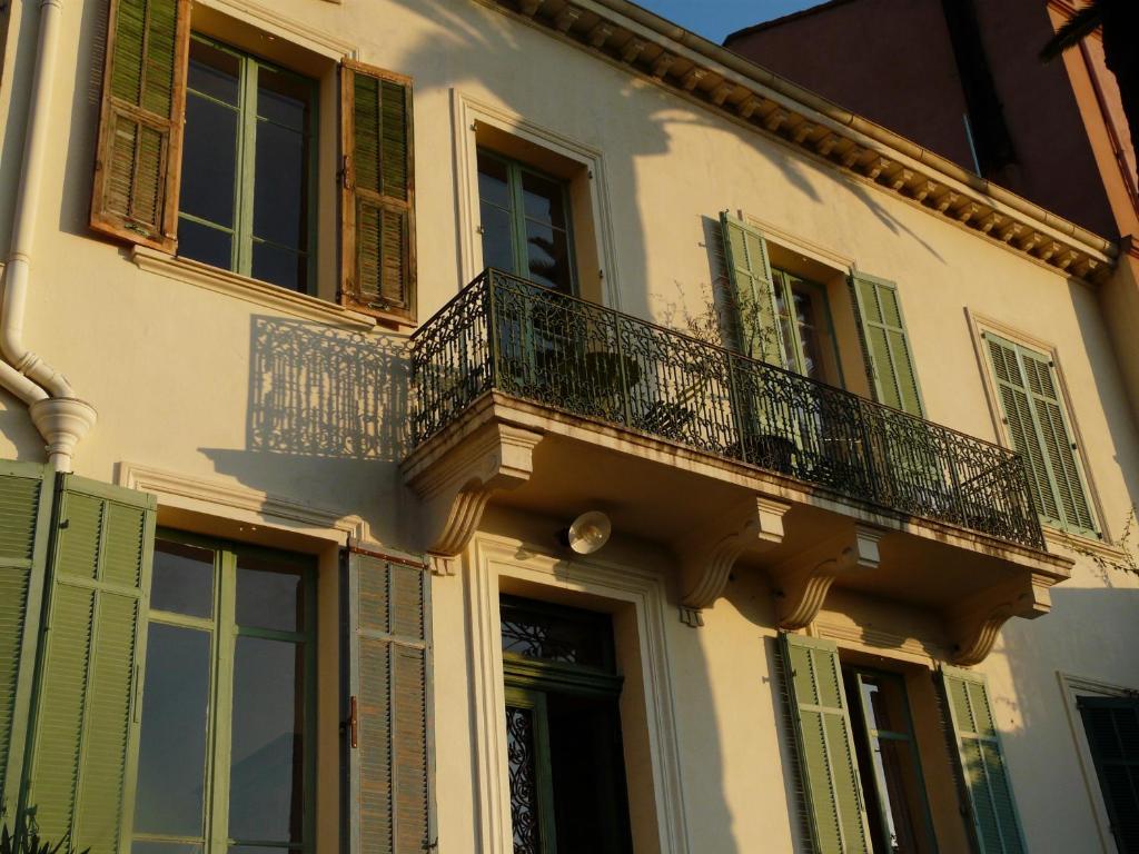 Les Palmiers Bed & Breakfast กราส ภายนอก รูปภาพ